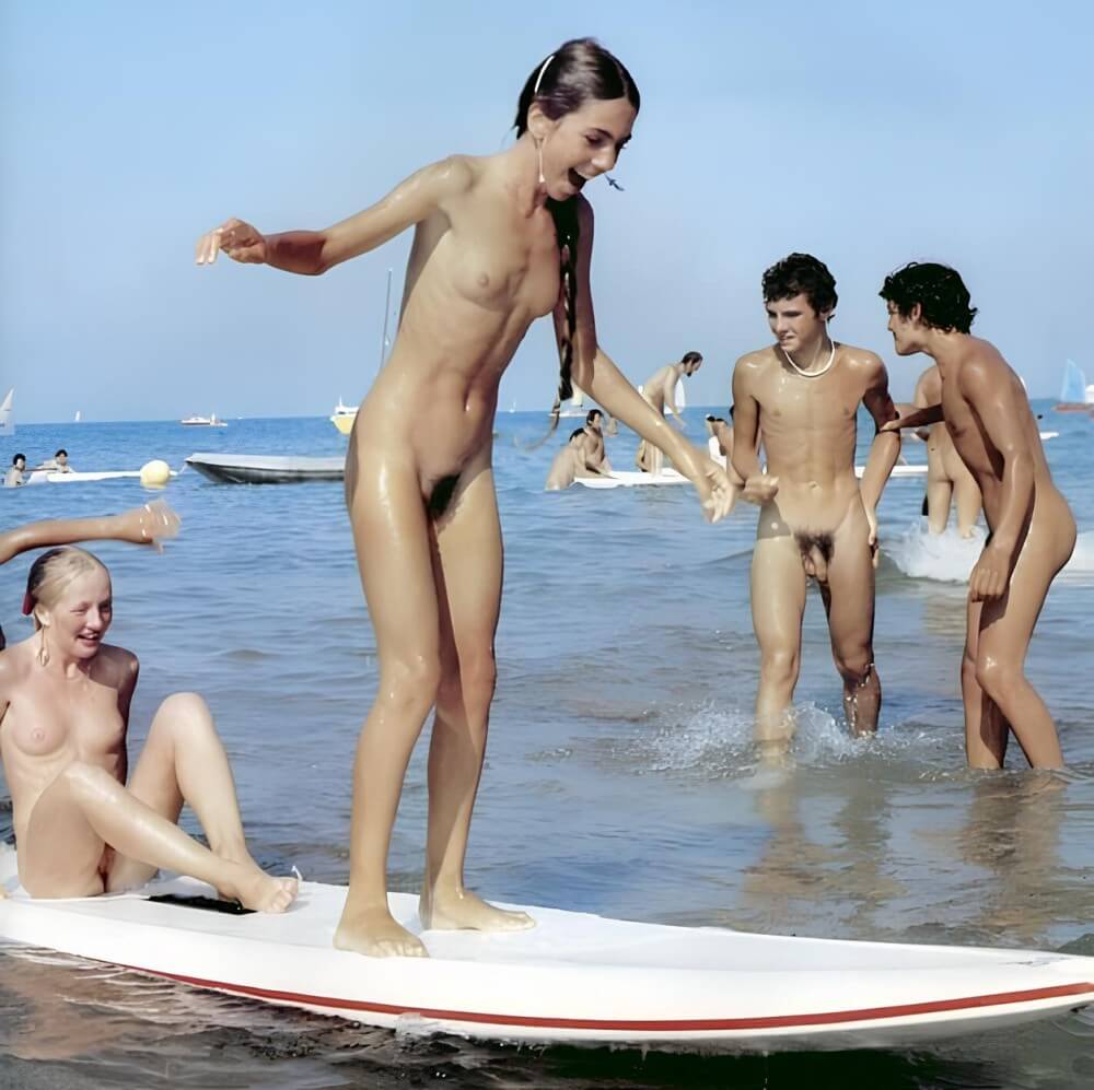 Retro naturism beautiful photos - Blending in with the crowd of nudists