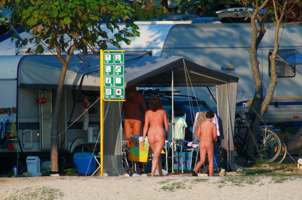 Ula FKK Camping photo gallery - Nudism is normal and fun