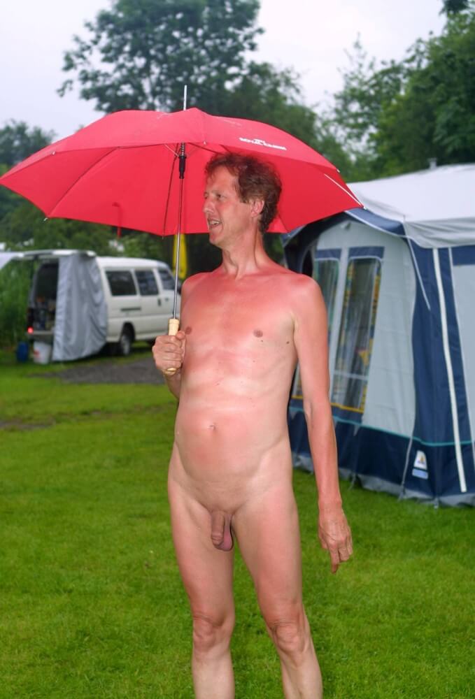 Holland Green Field Profile pics - Boundaries disappear in the world of naturism and nudism