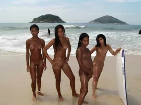 Warm Brazilian Beach Series 2 photo gallery - Where nudism is commonplace