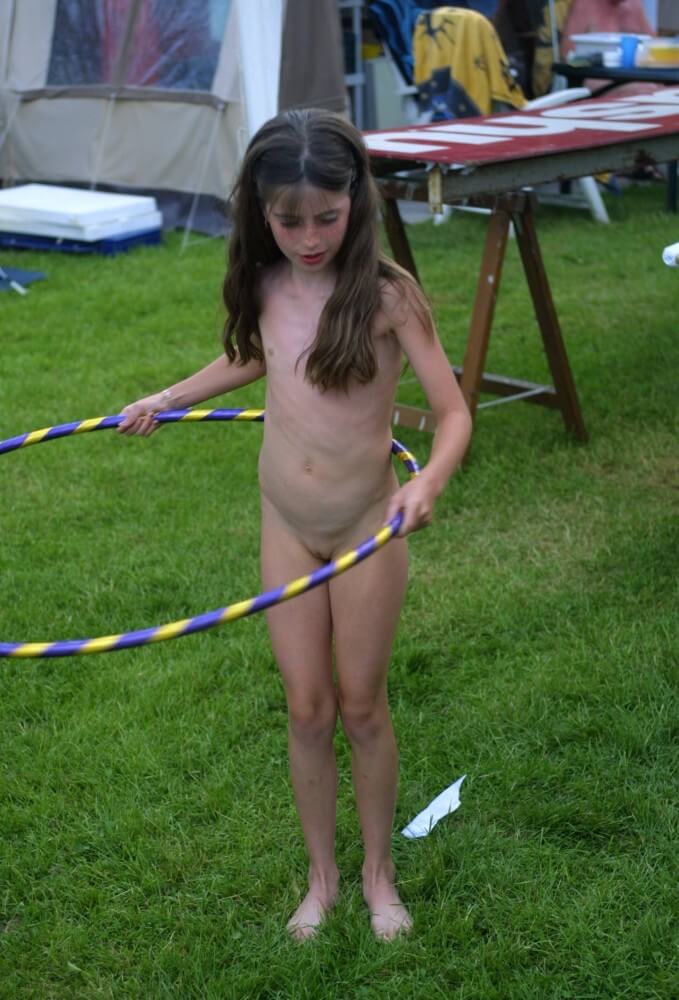 Holland Grass Hula Hoops pics - Nudism is based on human nature