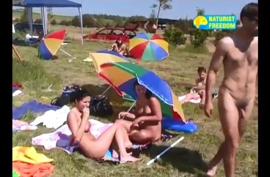Naturist Freedom  Bathing and Gravel Pit - Mutual respect as an important part of the naturist community
