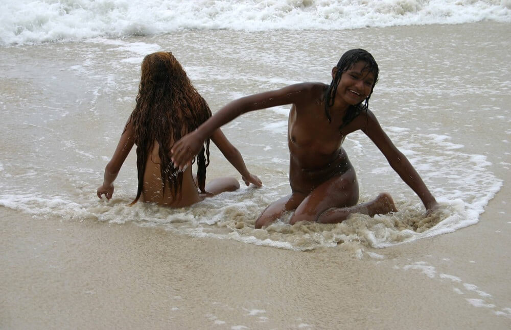 Brazilian Sand Playground pics - Naturism teaches respect for the beauty of the body and its natural forms