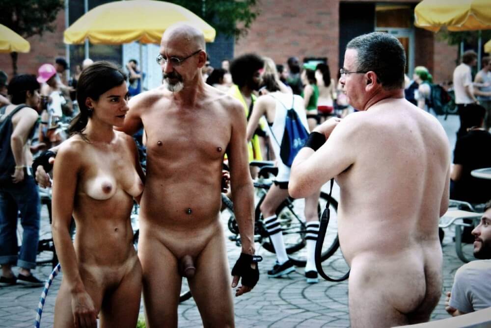 World Naked Bike Ride [WNBR] UK 2011 gallery - Boundaries disappear in the world of naturism and nudism