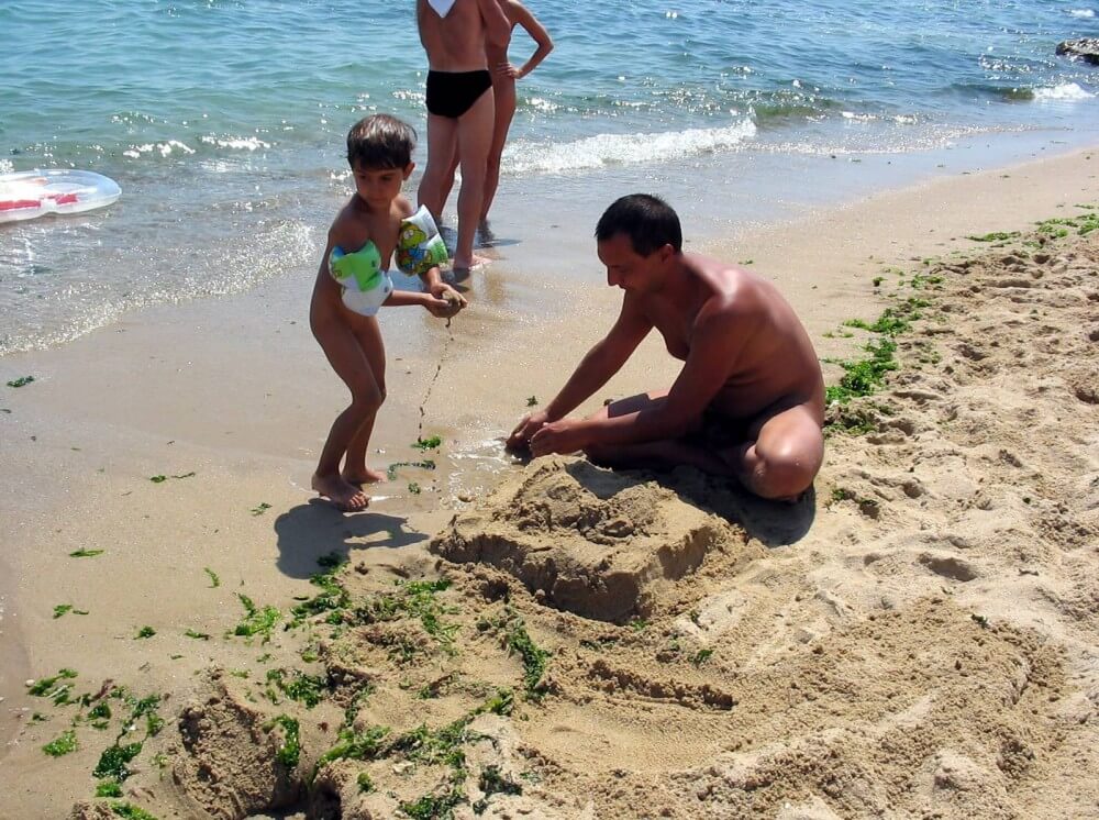Bulgarian Sandy Paint Over - We have nothing against nudism per se