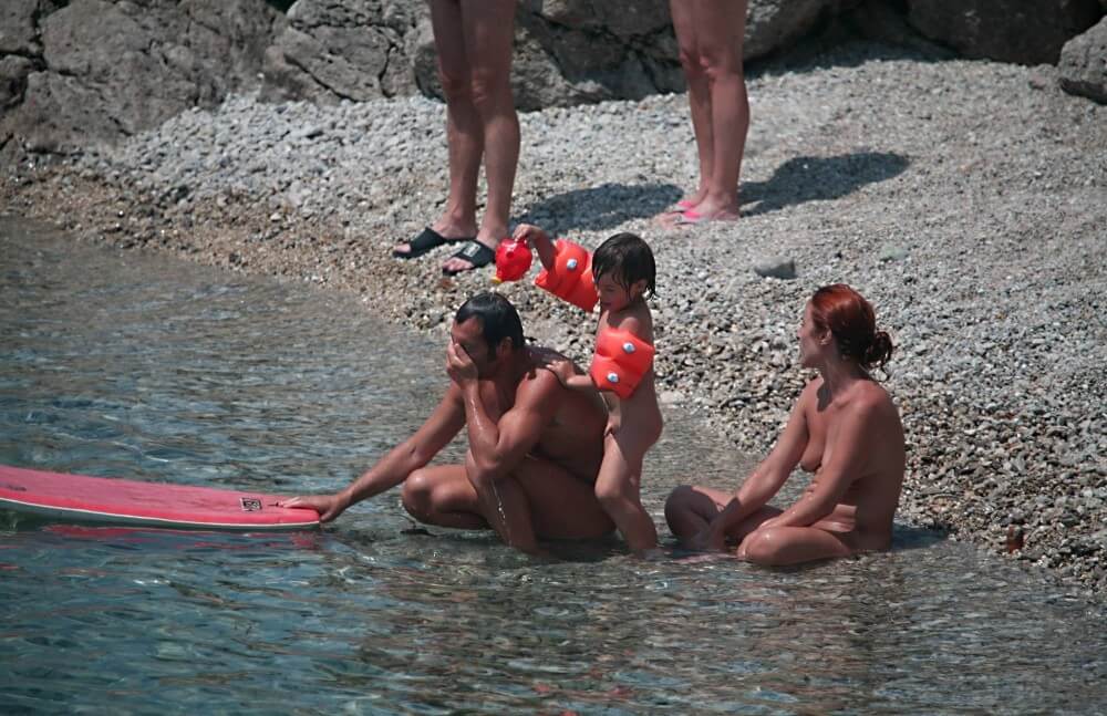 Beach Nudist Family Shore Camp pics - Nudism is rooted in human nature