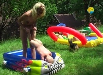 Naturist Freedom: Not only Skipping Ropes - Share the philosophy of naturism