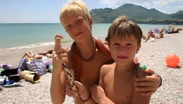 Premium Content # 23 - Living with joy and ease as part of the naturist and nudist lifestyle