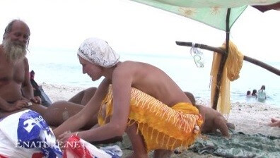 Enature - Back to the bare beach Full HD - Nudism is permitted throughout the entire territory