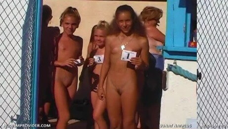 Junior Miss Pageant France 9 - Wearing less clothing is fashionable