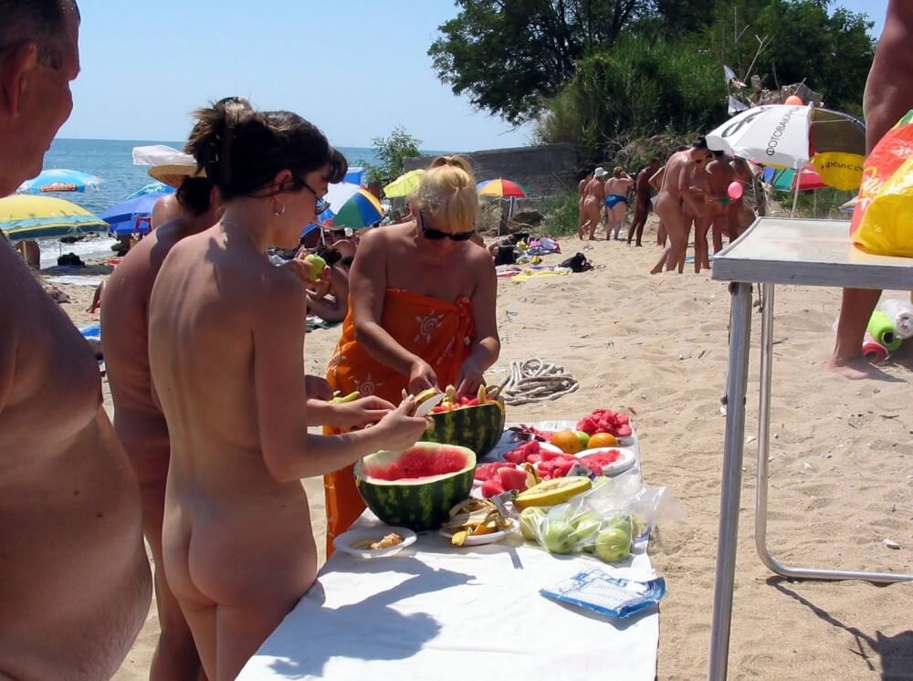 Bulgarian Nude Day Preps pics - A person without clothes is closer to the wild