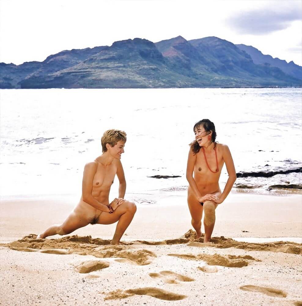 Retro naturism photos - Naturism implies a life free of unnecessary problems