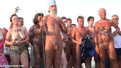 Cool Day At The Beach 5 - She appeared completely naked