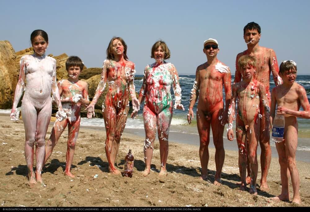 Naturism photo gallery # 58 - A naturist strives for inner harmony and emotional balance