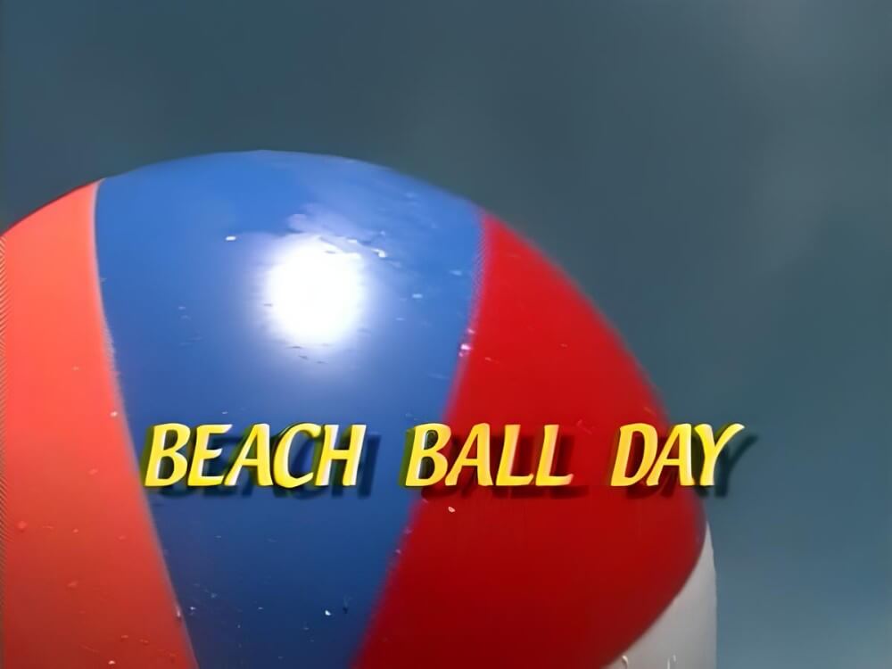 Enature- Beach ball day - In this nudist movement, voluntariness and comfort are important