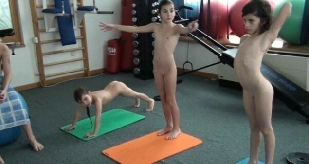 Piano, pool and tennis Full HD - Nudism fosters trust if you are sincere