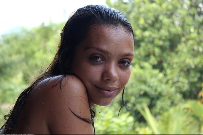 Tropical activities 1-25 gallery - Peace and tranquility are goals for those who choose nudism and naturism