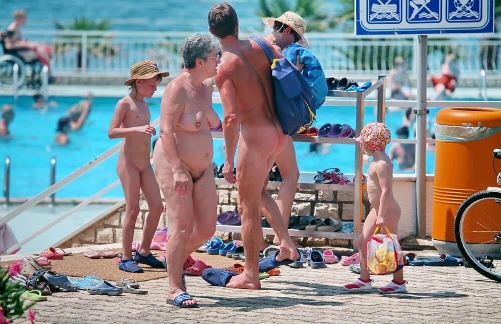 Family Poolside Grouping pics - The sacred nature of the nude human form among naturists