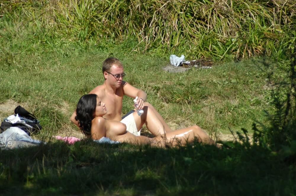 Photo Shoot Observation pics - Being yourself is part of nudism
