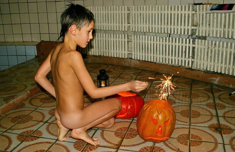 Naturism photo gallery # 20 - Naturism as the meaning of life