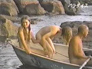 Karelian lake - Nudism teaches you to appreciate the present