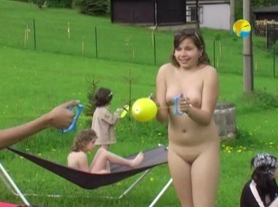 Naturist Freedom: Meadow - Naturists live freely and naturally
