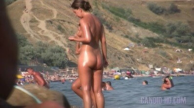 Candid HD Beach adventures Full HD - A basic understanding of naturism is necessary