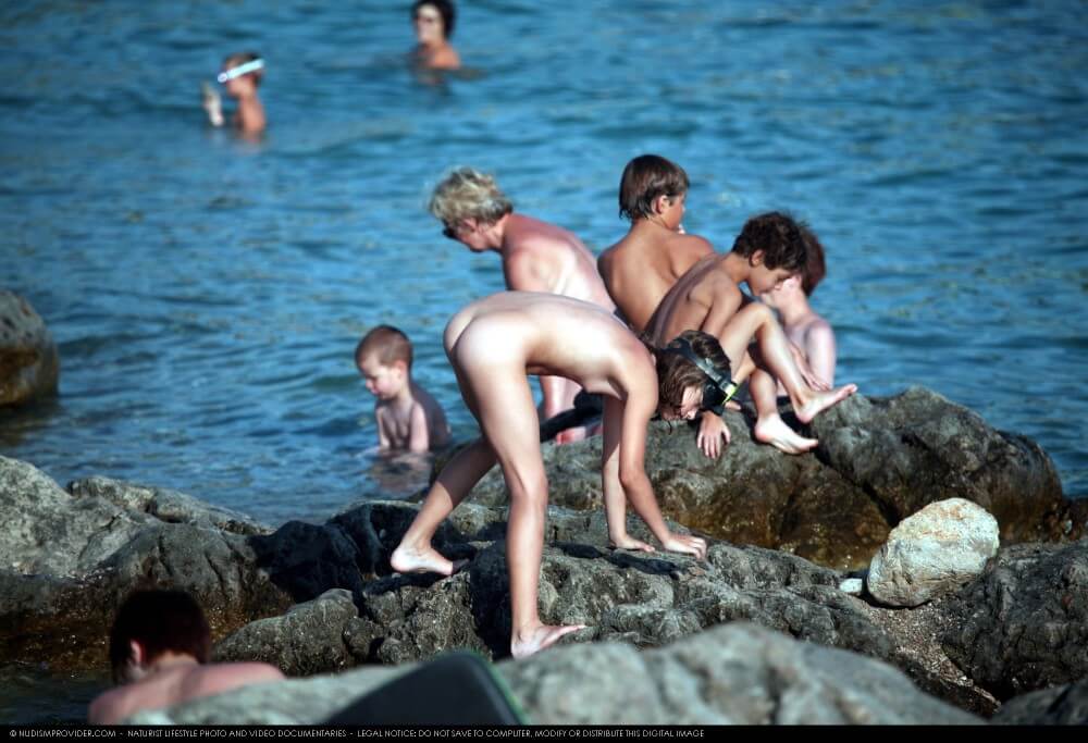 Summer day on the Black Sea photos - Naturists value harmony with nature and a simple way of life