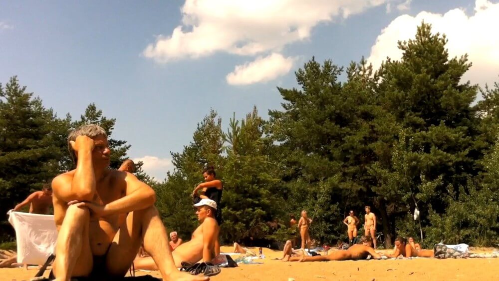 Nudist camping in the forest video HD - The entire upper aristocracy practiced nudism